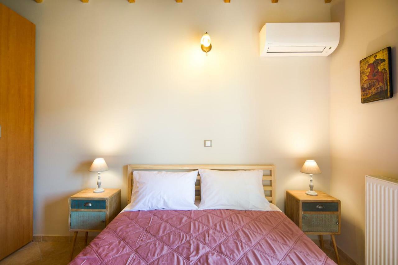 Kompítsion Villa Pine Forest מראה חיצוני תמונה